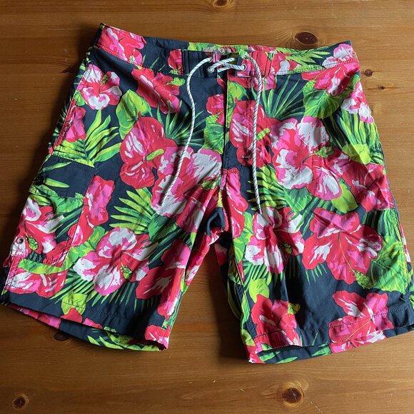 NWT J.Crew Vibrant Hawaiian Print Board Shorts UPF 50 Protection - Men's 32